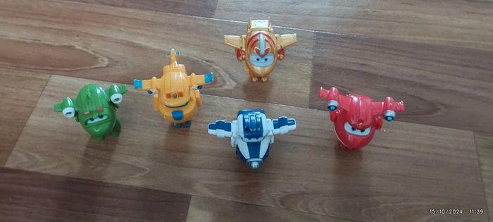 Lot de 6 avions super wings - photo numéro 1