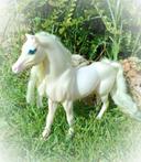 Cheval barbie blanc white mattel 2004 glitter paillette violet purple sparkling cendrillon sparkle