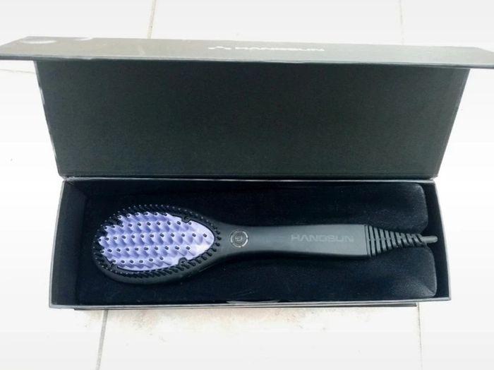 Brosse lissante chauffante hb60 hangsun - photo numéro 1