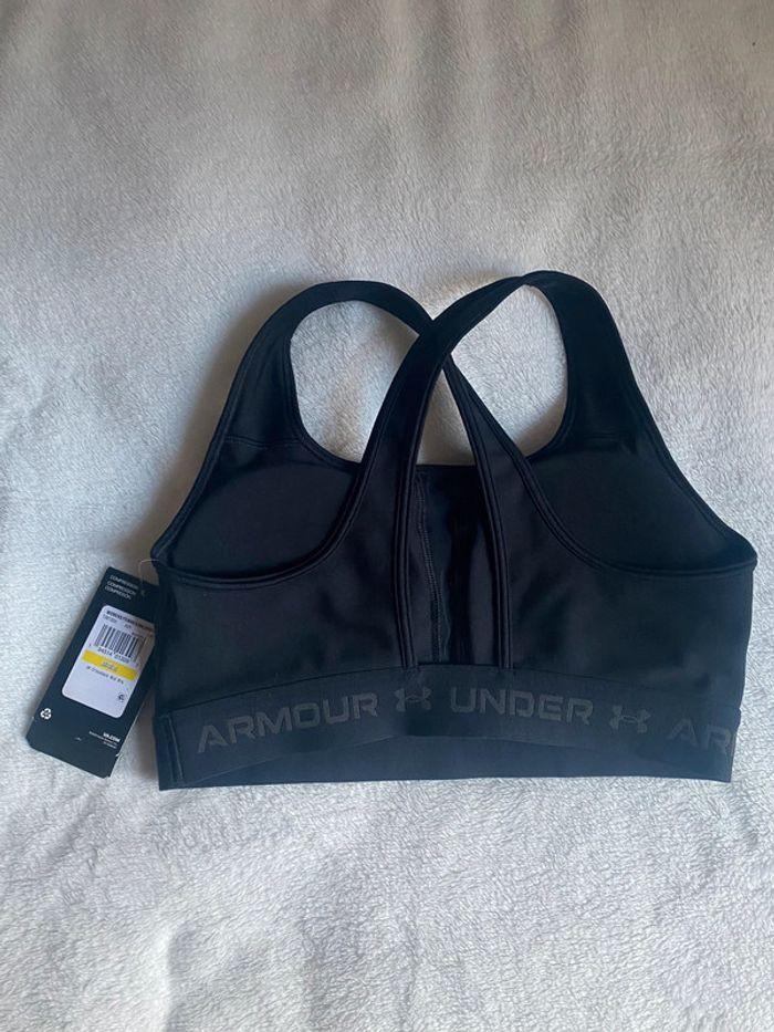 🖤 Brassière avec bonnets - facile à enfiler - Under Armour - Sport ou quotidien 🖤 - photo numéro 3