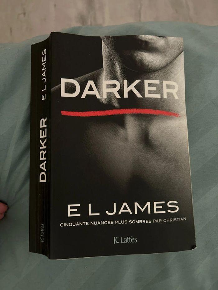 Livre Darker