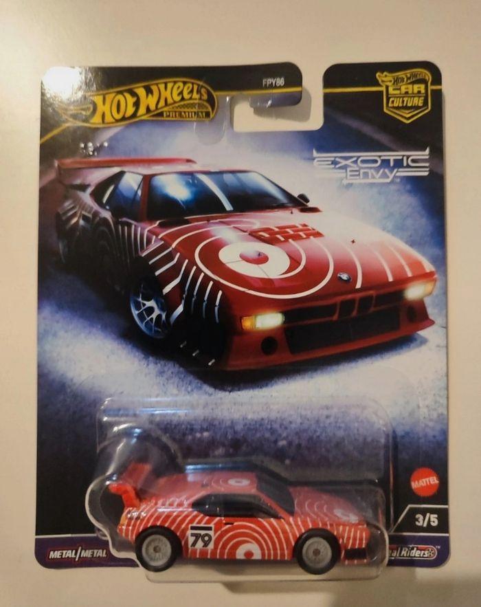 Voiture Hot Wheels Premium "BMW M1 Procar" - photo numéro 1