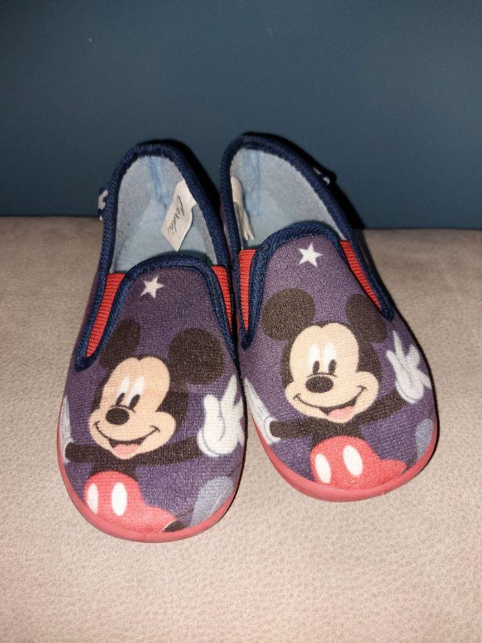 Chaussons mickey - photo numéro 1