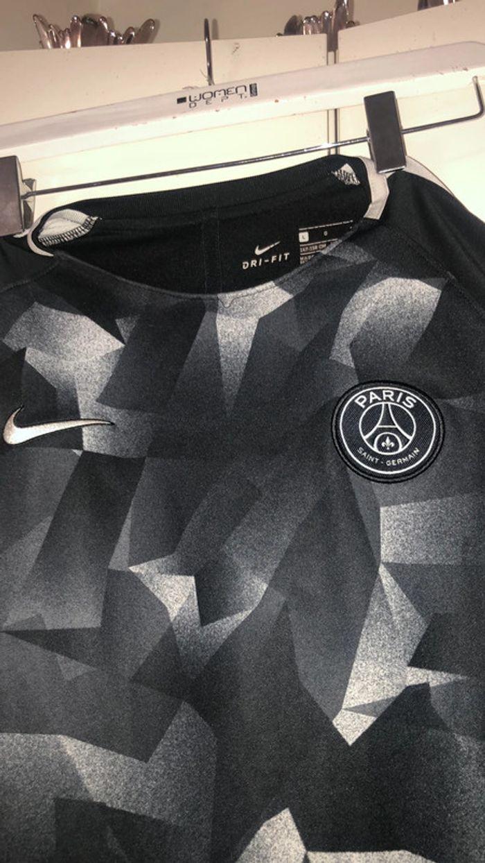 Pull nike PSG 12 13 ans - photo numéro 2