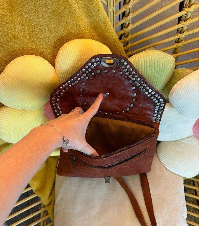 Sac en cuir artisanal bandoulière style bohème “hippie” - photo numéro 8