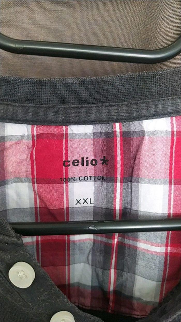 Tshirt col v Celio xxl - photo numéro 2