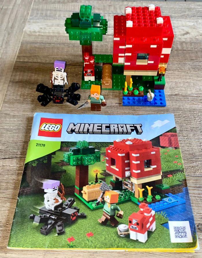 Lego Minecraft 21179