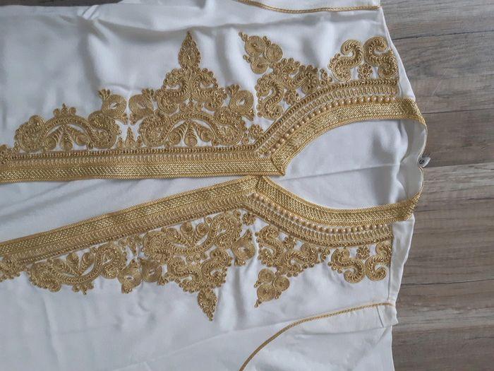 Tenue traditionnelle 1 pièce blanches neuve - photo numéro 2