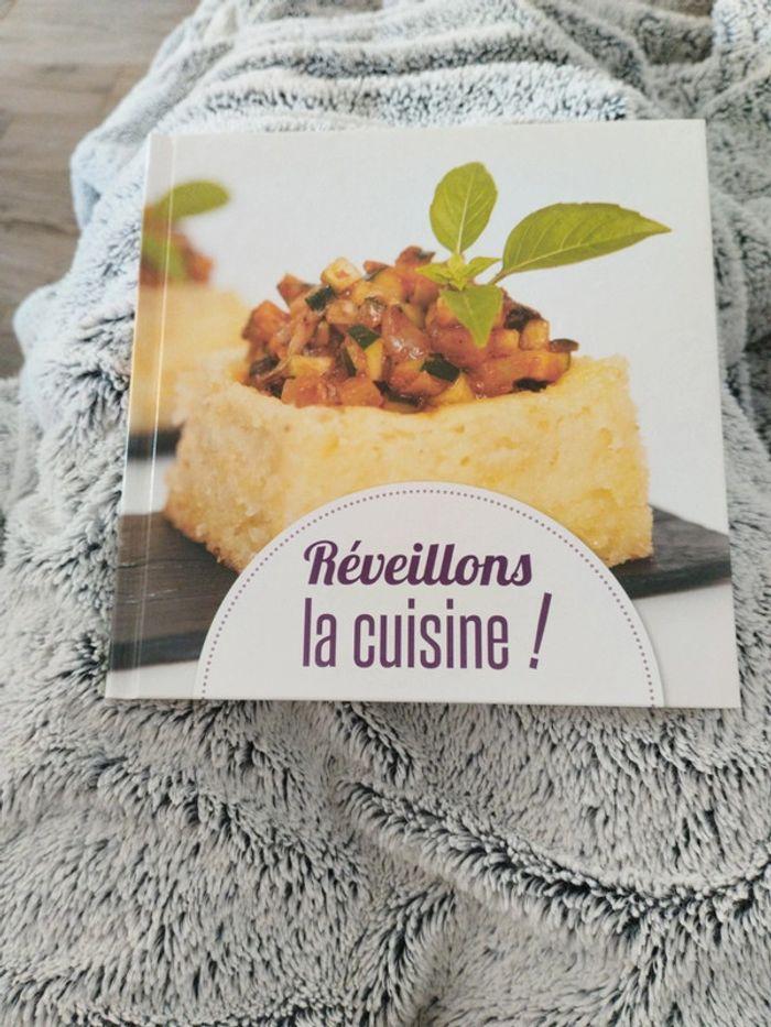 Livre de cuisine - photo numéro 1