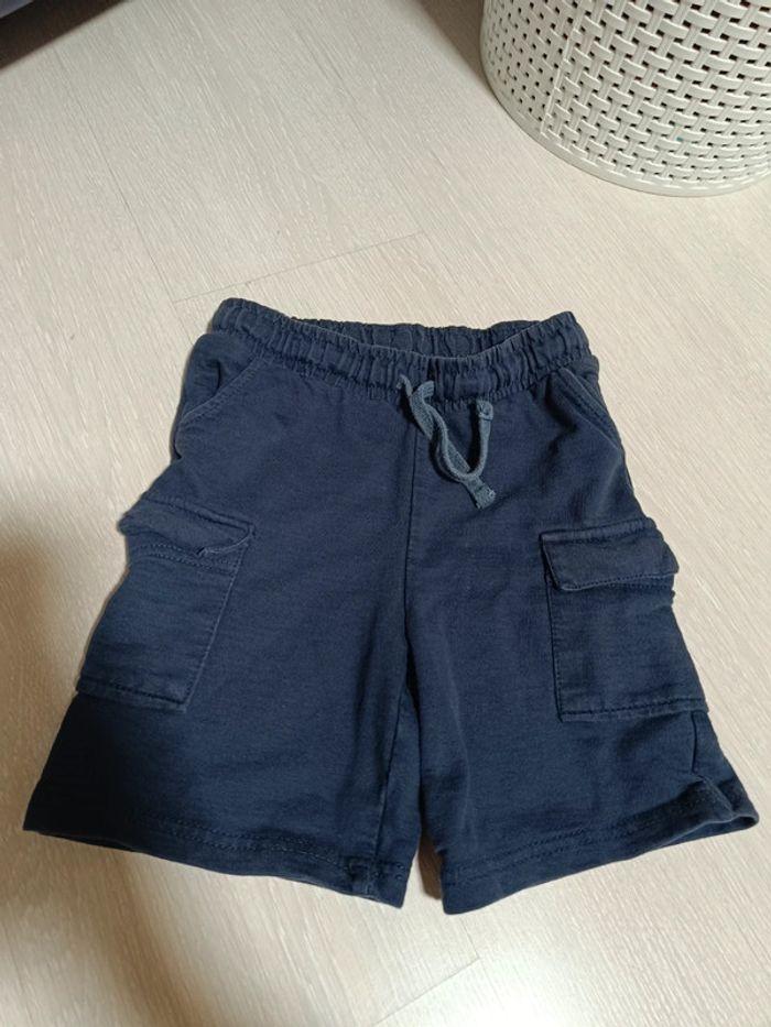 Short bleu marine 5 ans - photo numéro 2