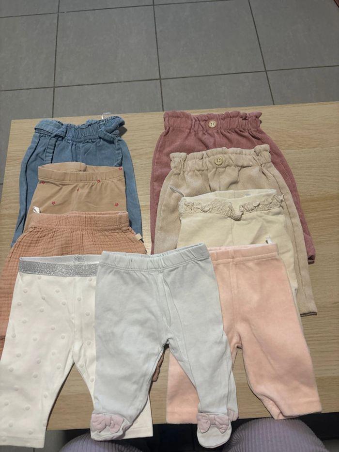 Lot pantalon bébé - photo numéro 1