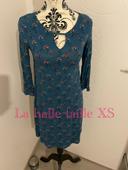 Robe manches 3/4 bleu canard fleurs multicolore la halle taille XS