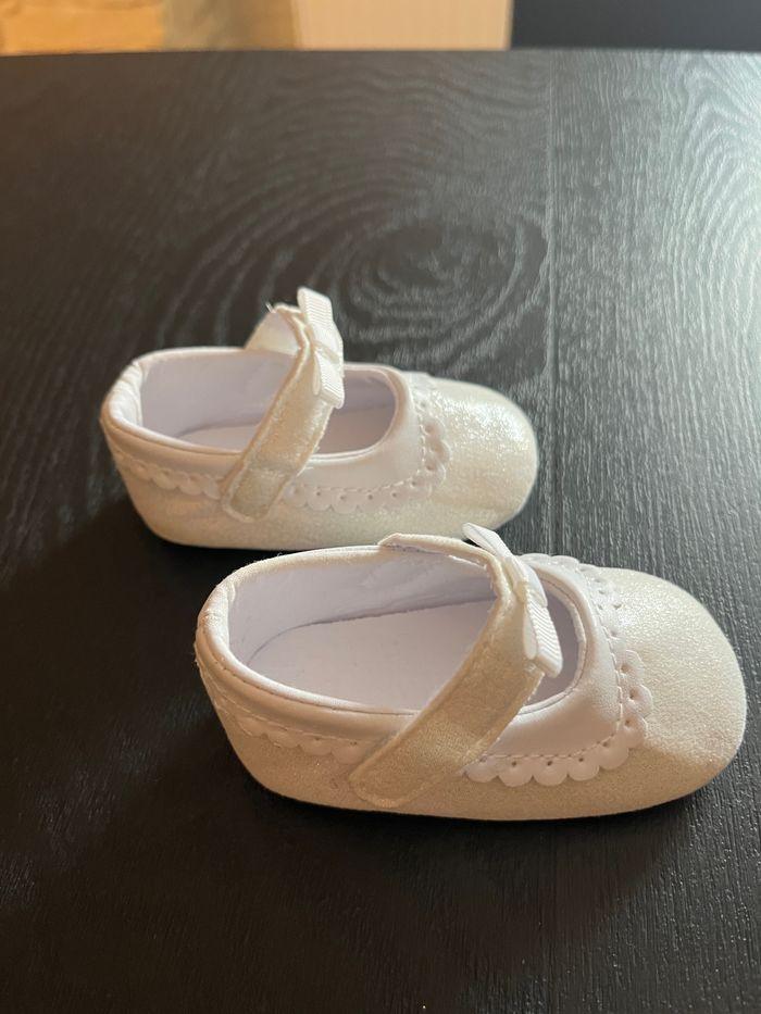 Chaussures bébé fille 3 mois - photo numéro 1