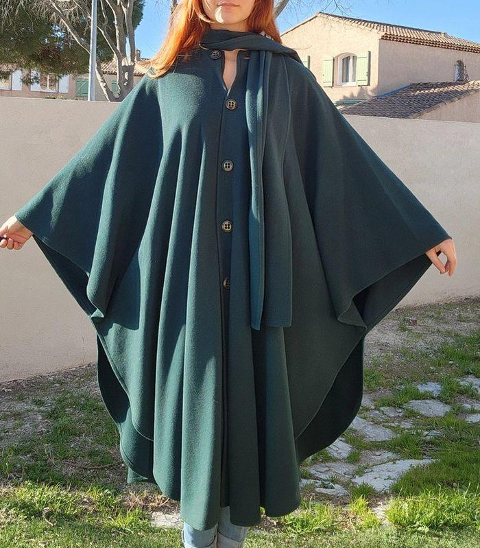 Manteau cape vert émeraude laine et cachemire Peter James - photo numéro 13