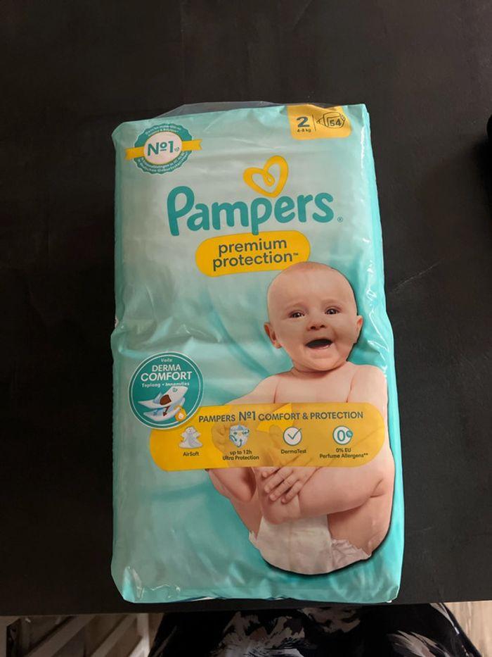 Couche taille 2 Pampers premium protection