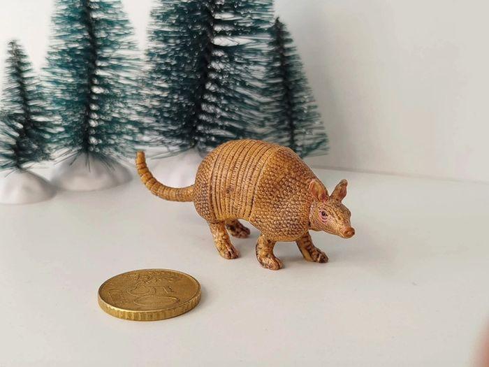 Figurine Tatou Schleich - photo numéro 1