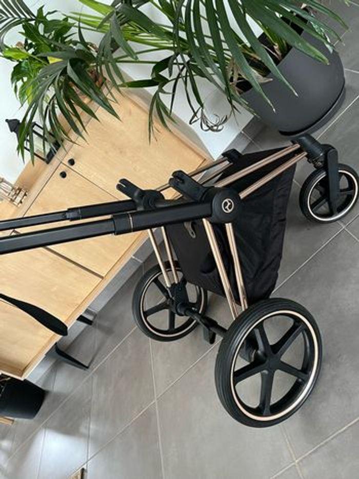 Poussette Châssis cybex priam 4 - photo numéro 1