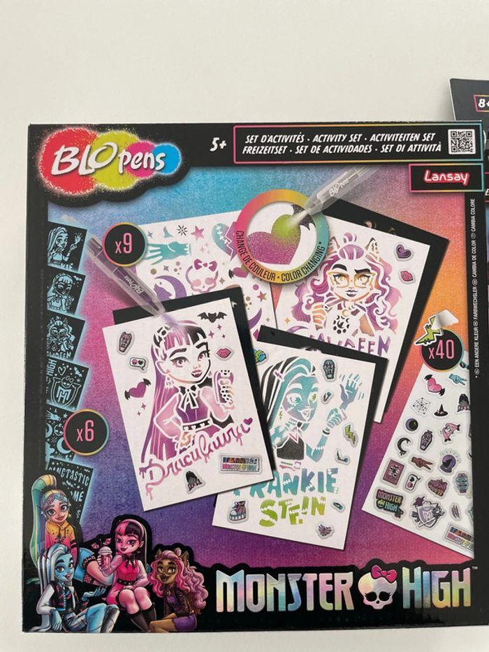 Lot blopens et carnet de styliste monster high - photo numéro 2