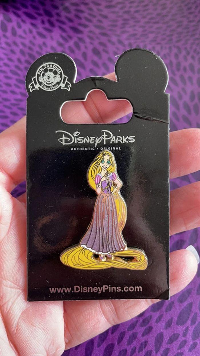 Pin’s Disney raiponce officiel us