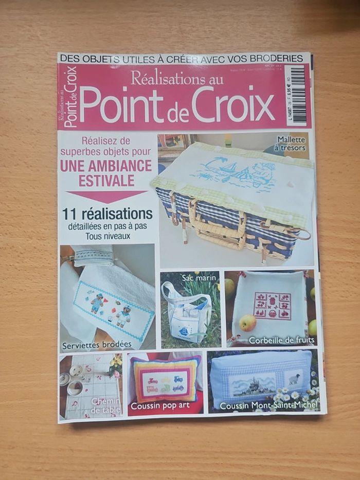 Lot magasines point de croix - photo numéro 4