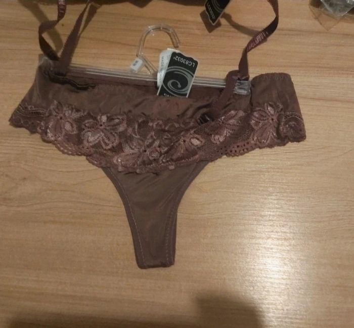 🔥🔥ensemble sexy soutien gorge /string  taille 90C/40  couleur marron marque sanselle Neuf🔥🔥 - photo numéro 4