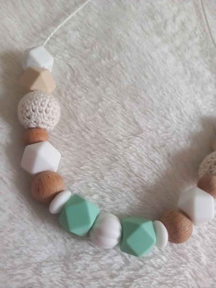 Collier d’allaitement 👶 - photo numéro 1