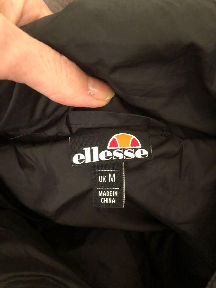 Doudoune Ellesse taille M neuve - photo numéro 3