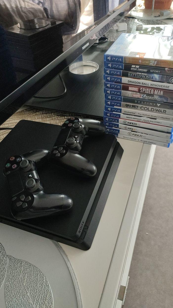 PlayStation 4 1000go + 14 jeux en boite - photo numéro 1