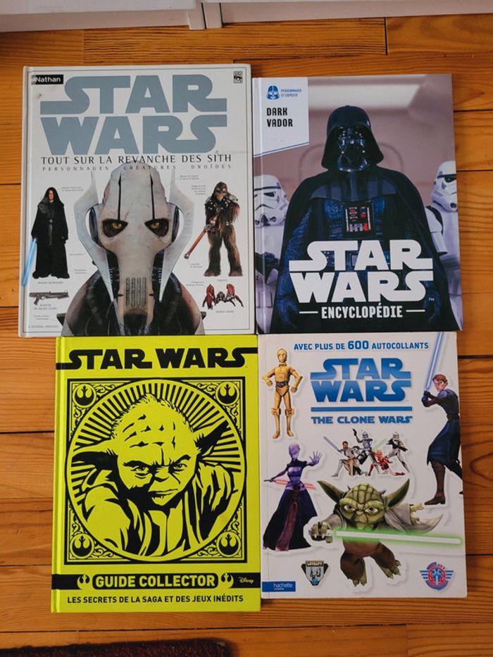 Lot livres encyclopédies Star Wars Lucas films Disney Clone Wars stickers univers Jedi Sith - photo numéro 1