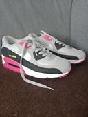 Basket air max neuve P 38