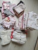 Lot vêtements hiver bébé fille 0-1 mois