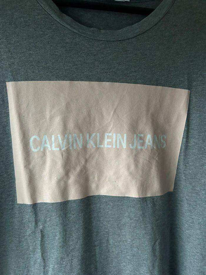 Tee shirt Calvin Klein - photo numéro 2