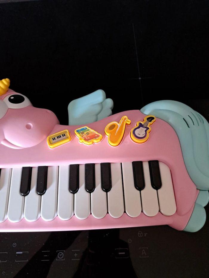 Piano bébé licorne - photo numéro 3