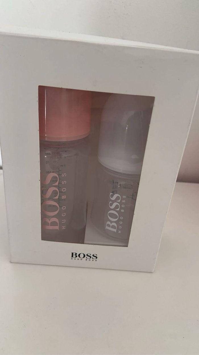 Biberons Hugo boss neuf dans boîte idéal cadeaux bébé fille - photo numéro 1