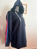 Pull a capuche TXL (taille petit)