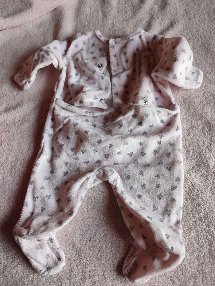 Pyjama rose pale en velours, Kiabi, 1 mois - photo numéro 3