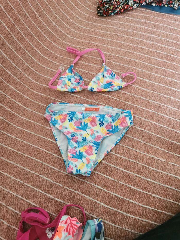 Lot  de 4 maillot de bain taille 4 ans 3E - photo numéro 3