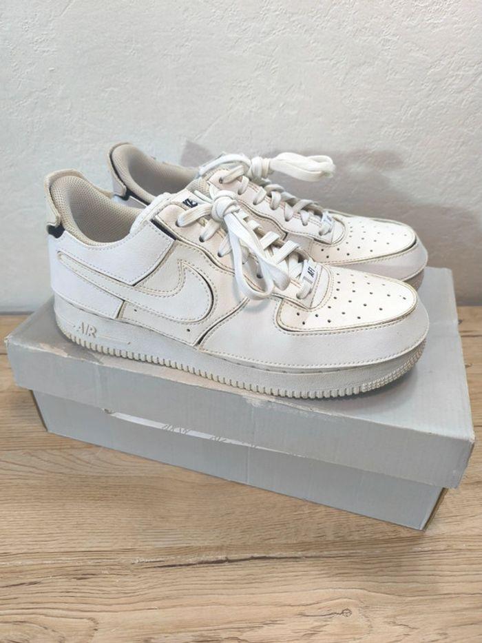 Baskets Nike air force one blanche et noir à scratch interchangeables - photo numéro 3