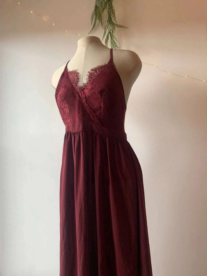 Robe bordeaux dentelle - taille M - photo numéro 1