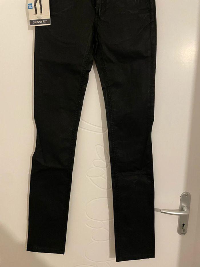 Pantalon huilé noir taille haute skinny fit neuf adidas taille W23 L34 soit taille 32/34 - photo numéro 3