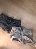 Lot 2 shorts jean 8 ans