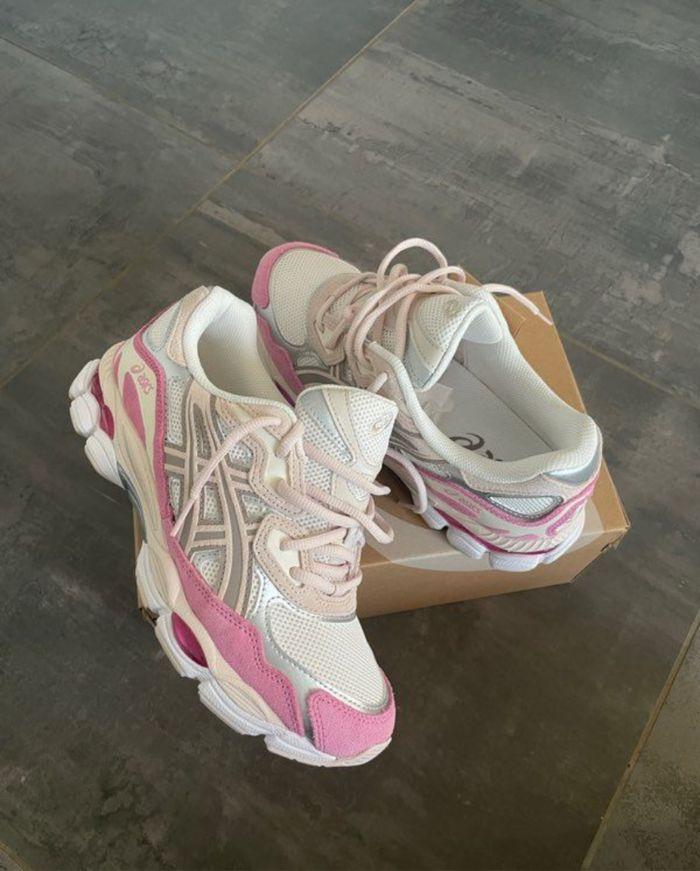 Baskets ASICS Gel NYC crème beige minéral rose - photo numéro 10