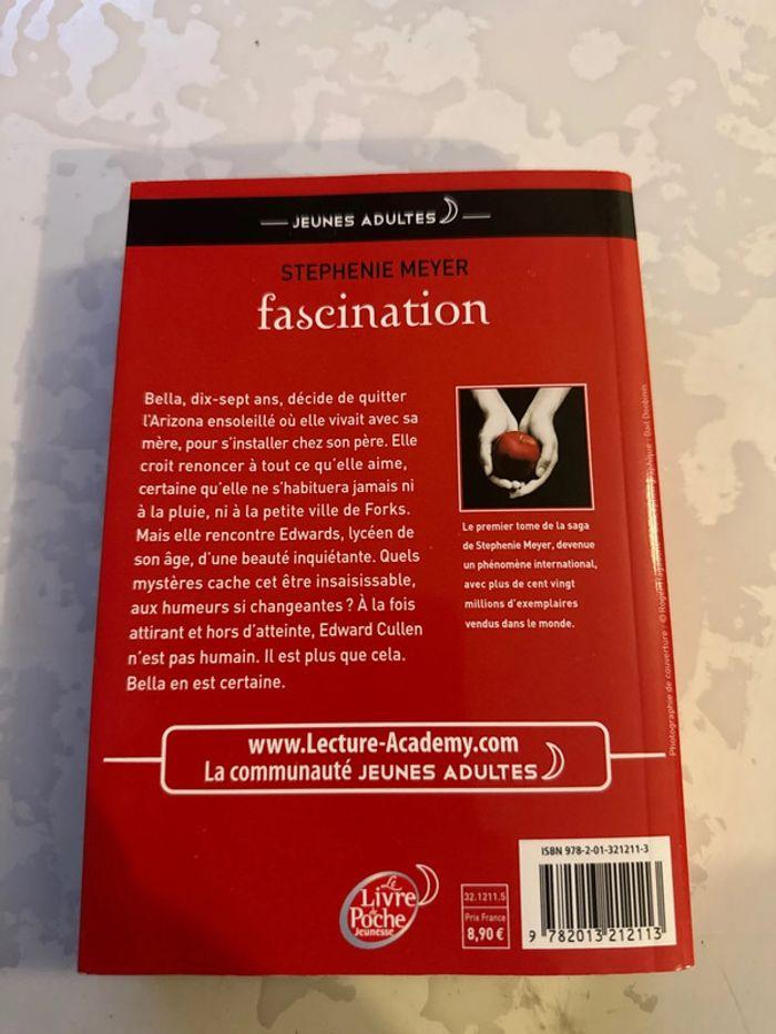 Livre twilight - tome 1 - fascination - stephenie meyer - photo numéro 5