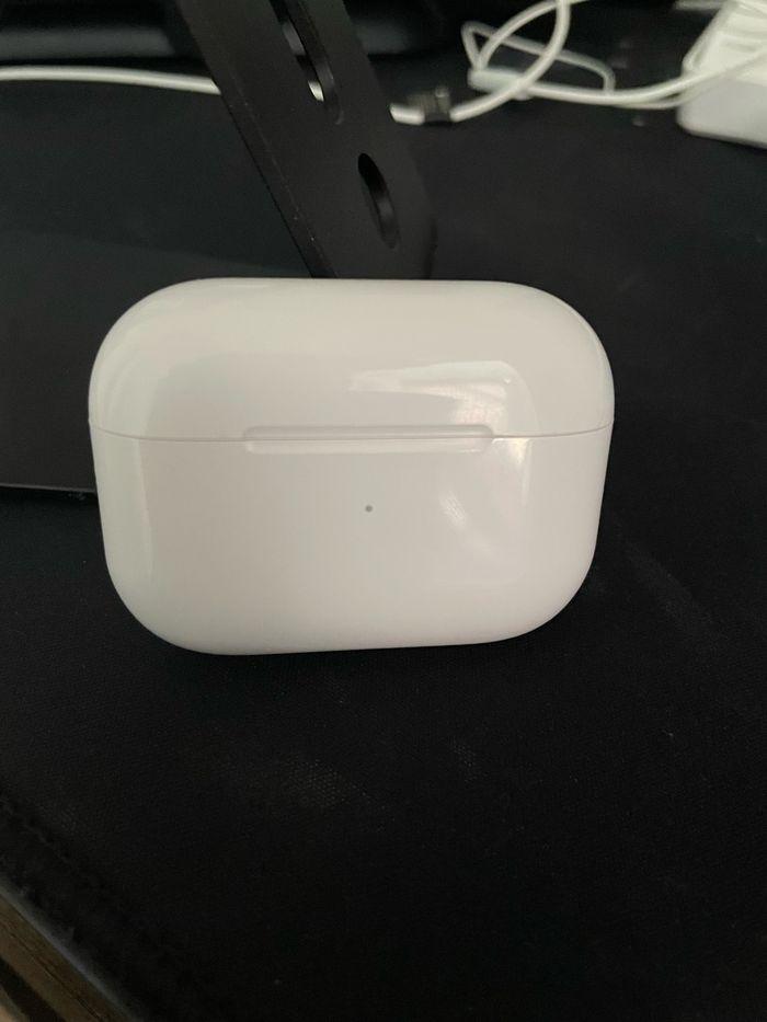 AirPods Pro 2 - photo numéro 2