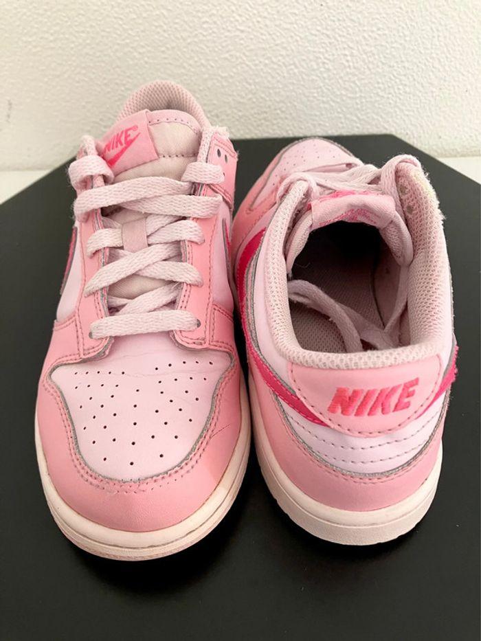 Nike Dunk Low Triple Pink - photo numéro 3