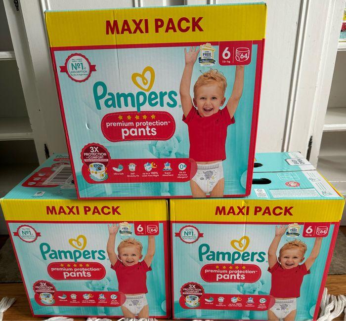 3paquets de couches Pampers taille 6