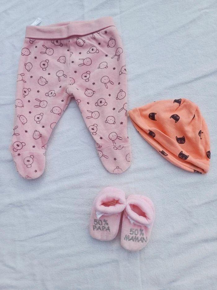 Lot de vêtements taille naissance - photo numéro 7