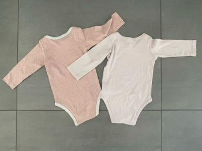 Lot pyjamas et bodys bébé fille - photo numéro 10