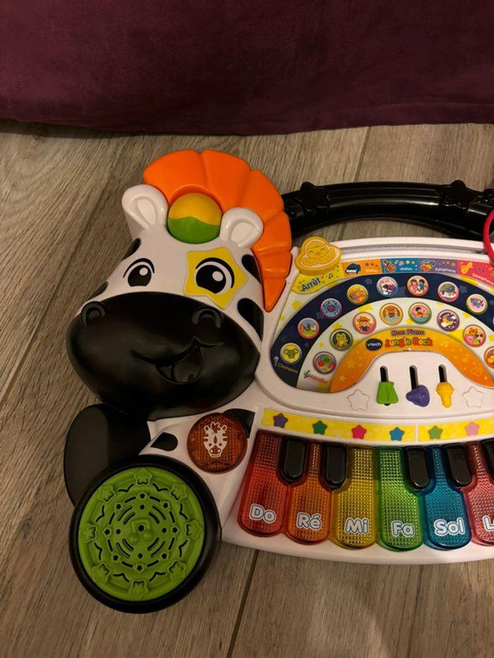 Piano vtech spécial bébé - photo numéro 2