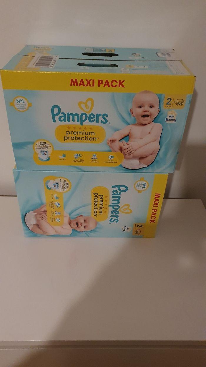 Lot de couches pampers taille 2 - photo numéro 1